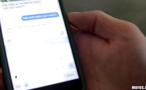 Pretty floozy Zoe Parker exposes twat for fuck