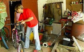 Vigorous brunette gal Vanessa H is getting a nice fisting for the first time